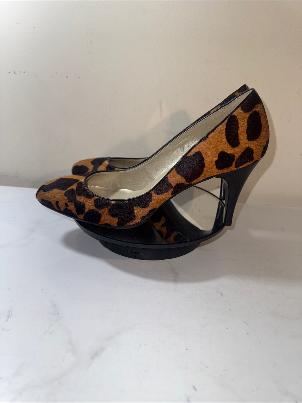 Talbots Genuine Leather Leopard Print Pointed Pumps - Women’s Size 9B